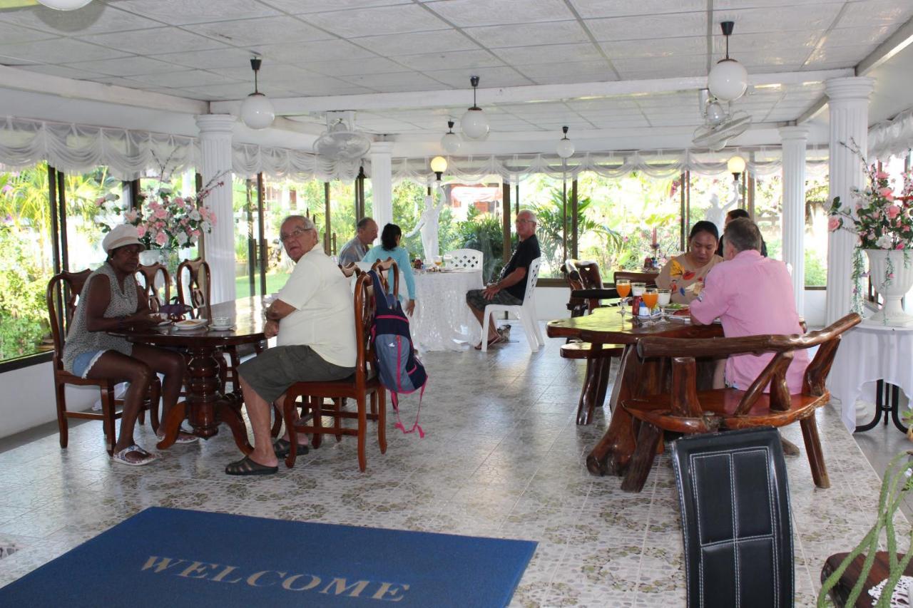 White Elephant Resort Surin Exteriör bild